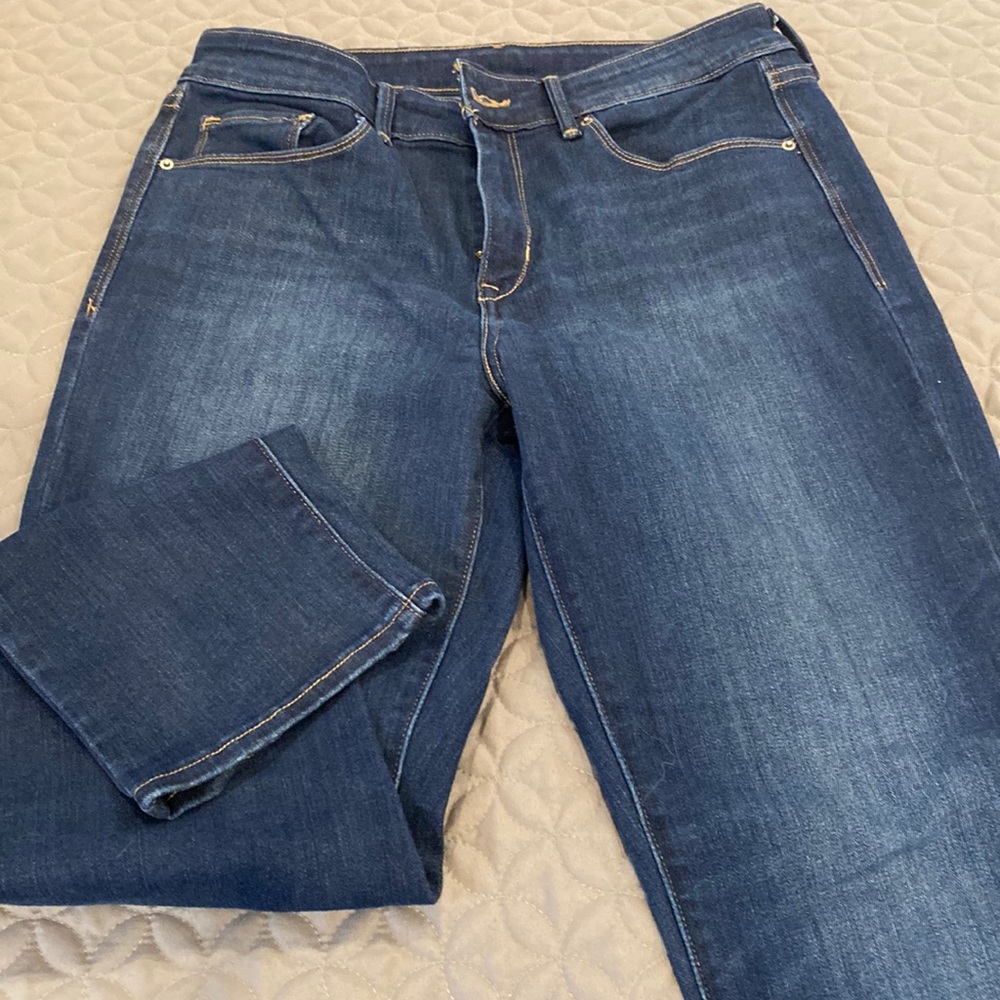 Levi’s size 29
